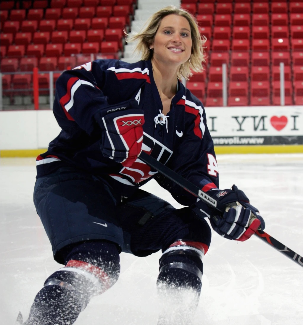 Young And Hottest Women Hockey Players In The World - 2023